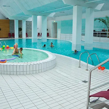 度假居 6 Person On A In Romo *