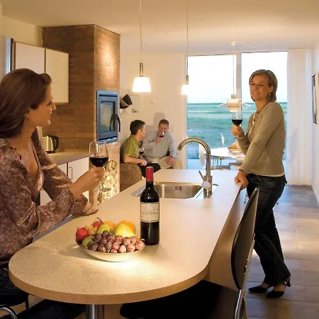 بيت للعطل 6 Person On A In Romo *