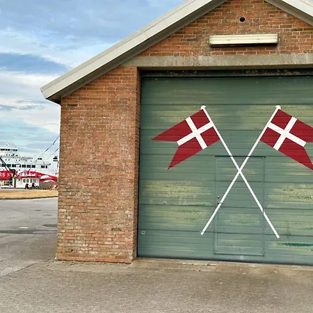 6 Person On A In Romo 度假居