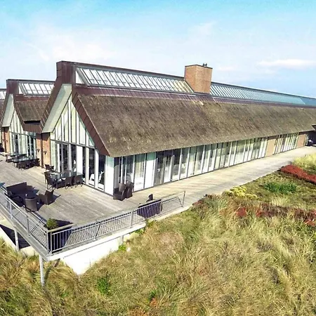 6 Person On A In Romo