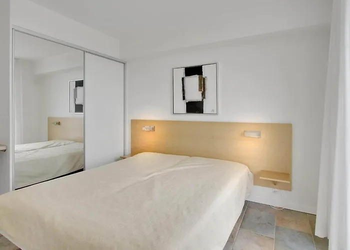 6 Person On A In Romo Sønderby