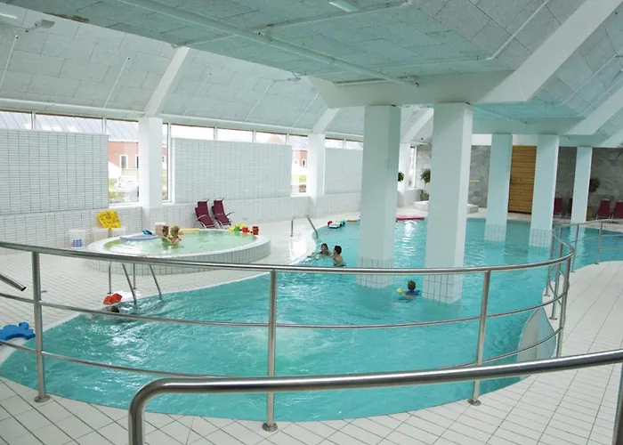 6 Person On A In Romo Nyaraló *